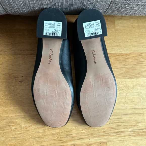 Block Heel Cap Toe Flats NWOB - Picture 2 of 7